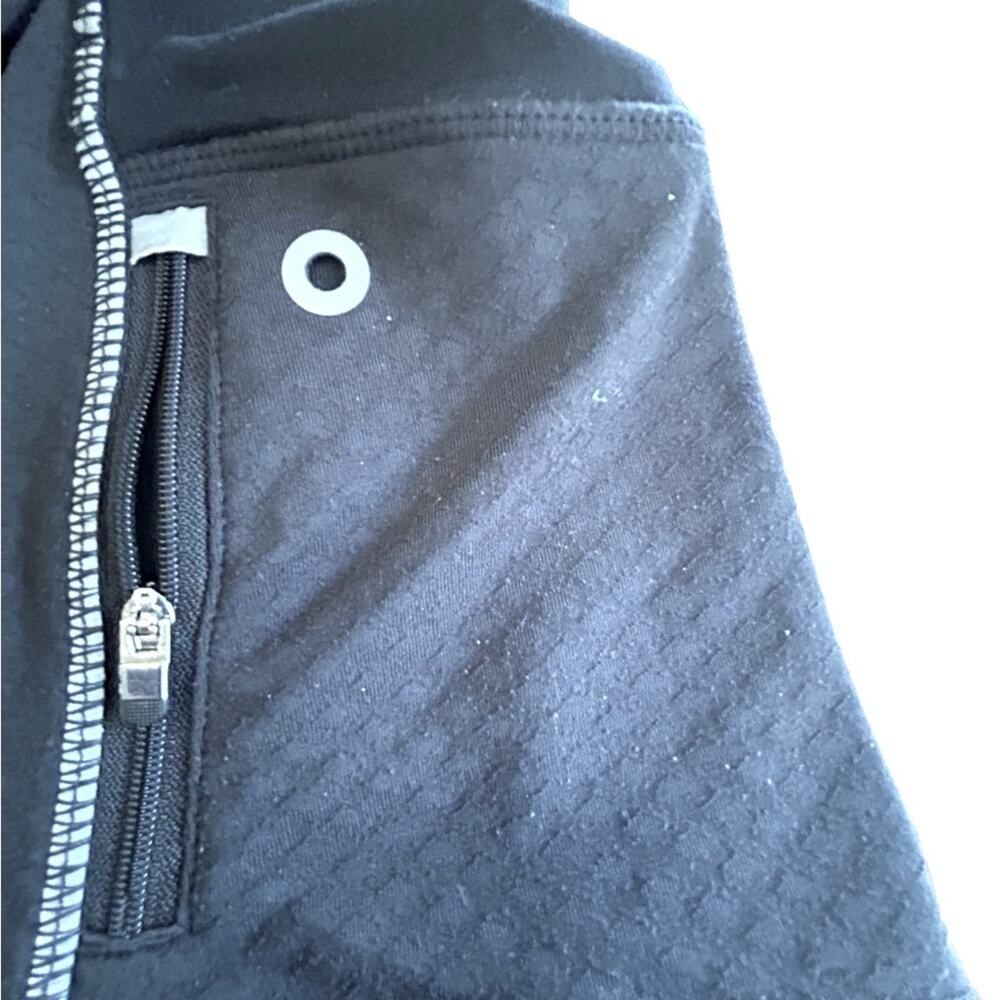 Athleta Longsleeve Heatzone Running Shirt -  Size L - Picture 6 of 11